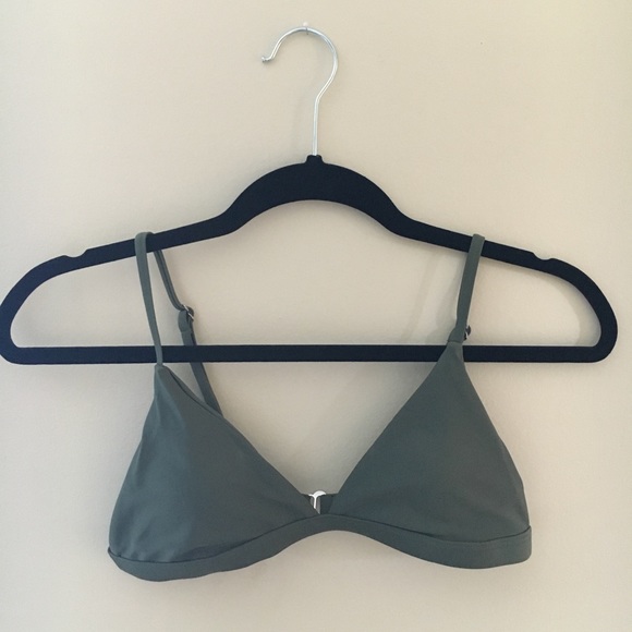 Army Green Triangle Style Top - Picture 2 of 3